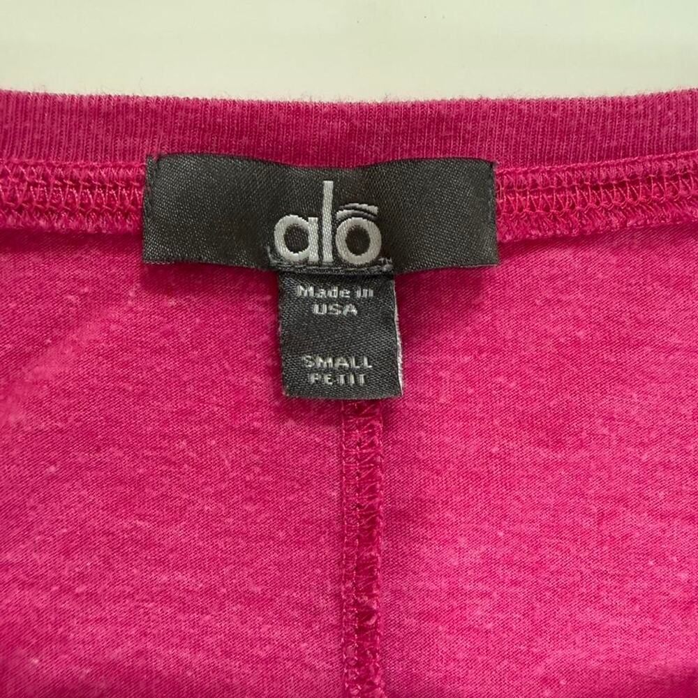 Alo yoga pink‎ cropped top - Picture 3 of 7